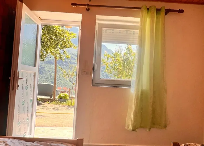 Pensión Lekbibaj View